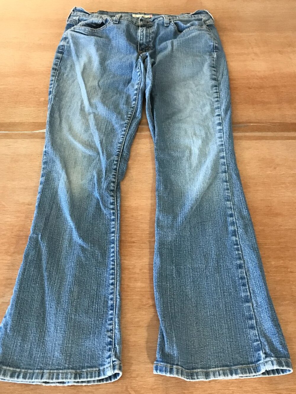 Levi's 515 Bootcut Jeans Women M Blue Mid Rise Medium Wash Stretch Outdoor 19444